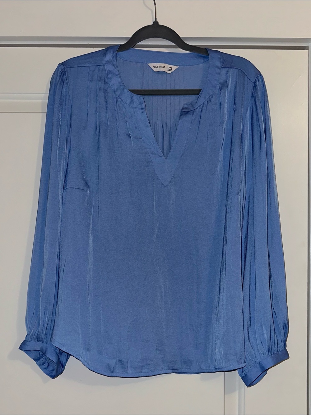 Nine West Periwinkle V-Neck Long Sleeve Blouse